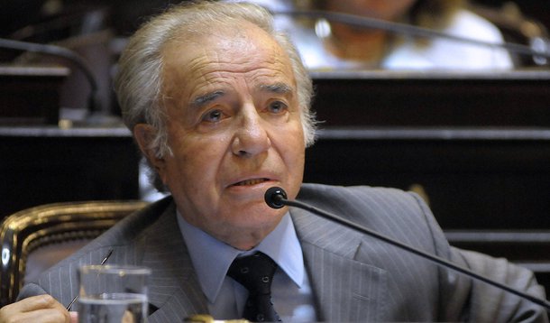 Ex-presidente Menem é condenado à prisão