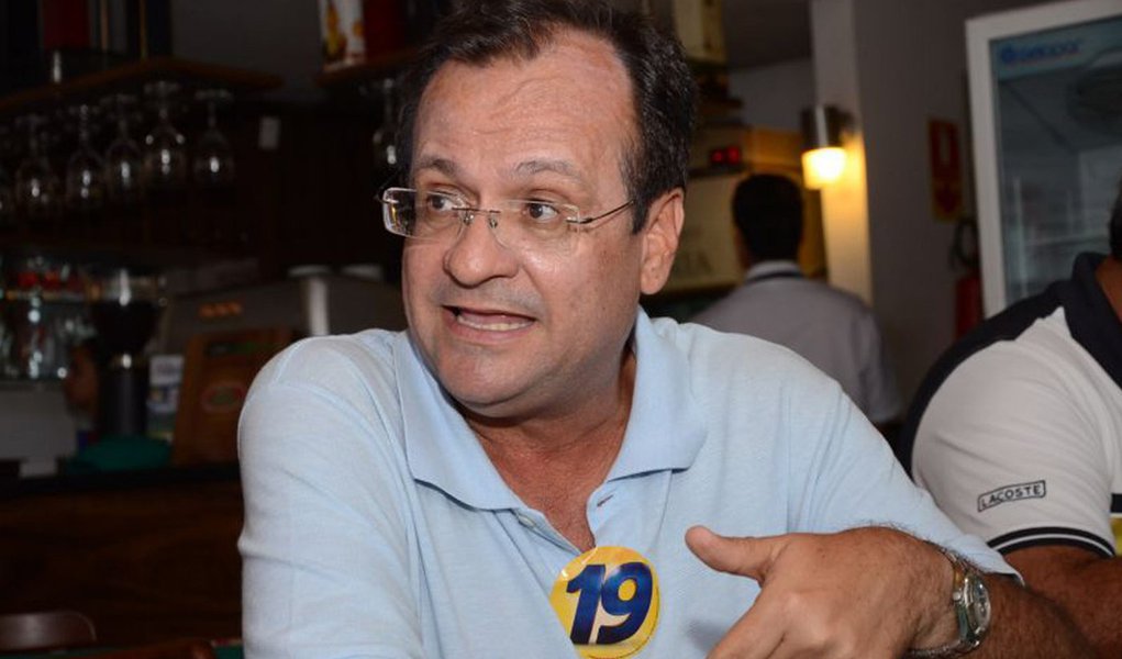 Maurício de Tude denuncia agressão a trabalhador