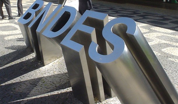 Desembolsos do BNDES sobem 10,4% em outubro