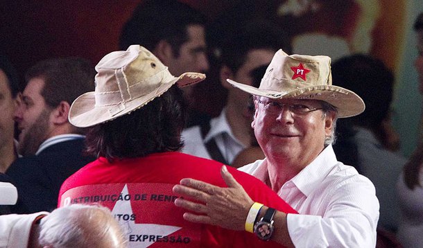 Com vigor de candidato à presidência, Dirceu inicia caravana