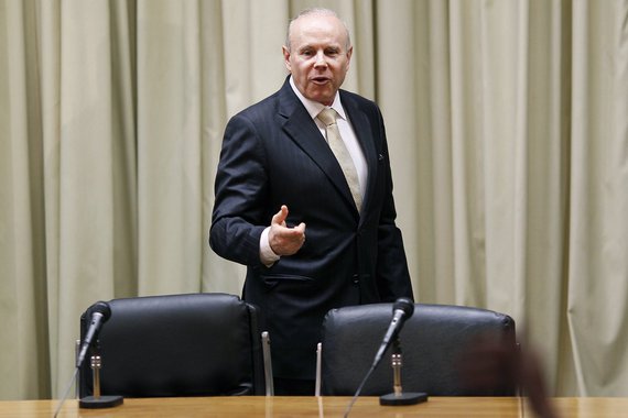 Brazil's Finance Minister Guido Mantega speaks during a news conference in Brasilia October 31, 2013. REUTERS/Ueslei Marcelino (BRAZIL - Tags: POLITICS BUSINESS)