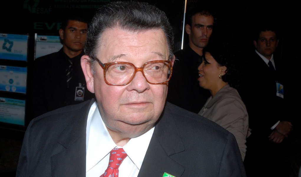 Delfim: aparelhamento não é privilégio petista