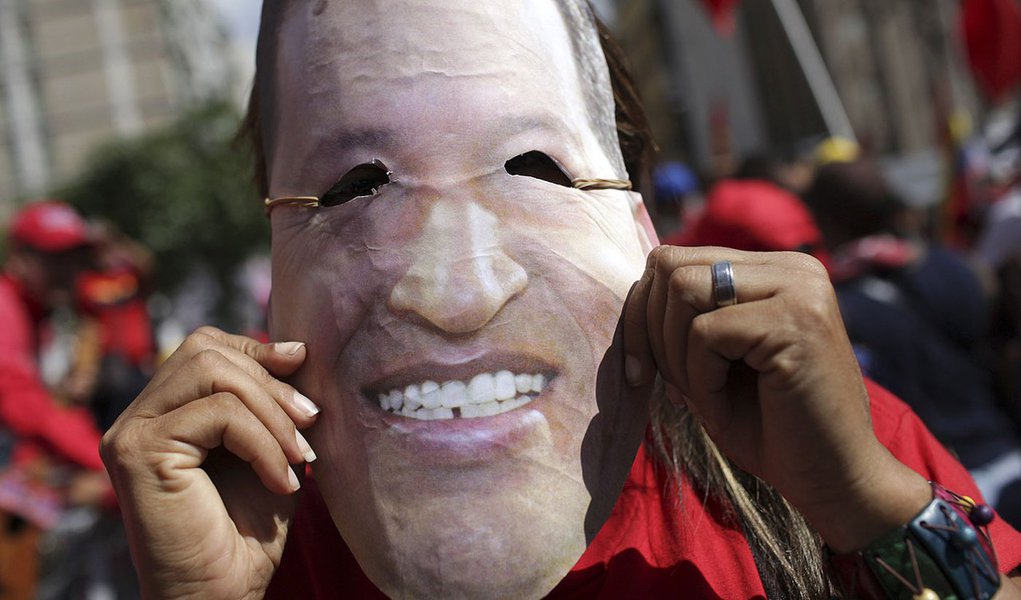 Chávez faz fisioterapia em Cuba, diz Evo Morales