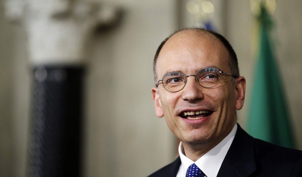 Líder da centro-esquerda é nomeado premiê da Itália