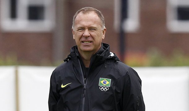 Mano convoca seleção brasileira para amistoso contra a Suécia