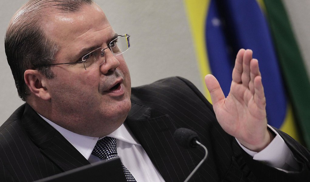 Tombini: BC está pronto para agir sobre câmbio