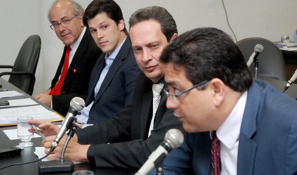 Relator pede quebra de sigilo de Cairo de Freitas