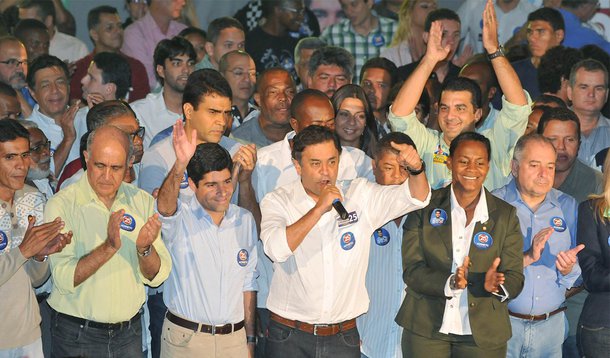 Souto diz que Aécio não lhe confundiu com petistas