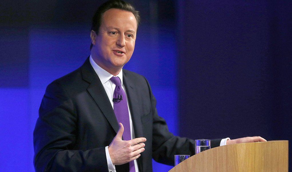 Cameron defende referendo sobre saída da UE