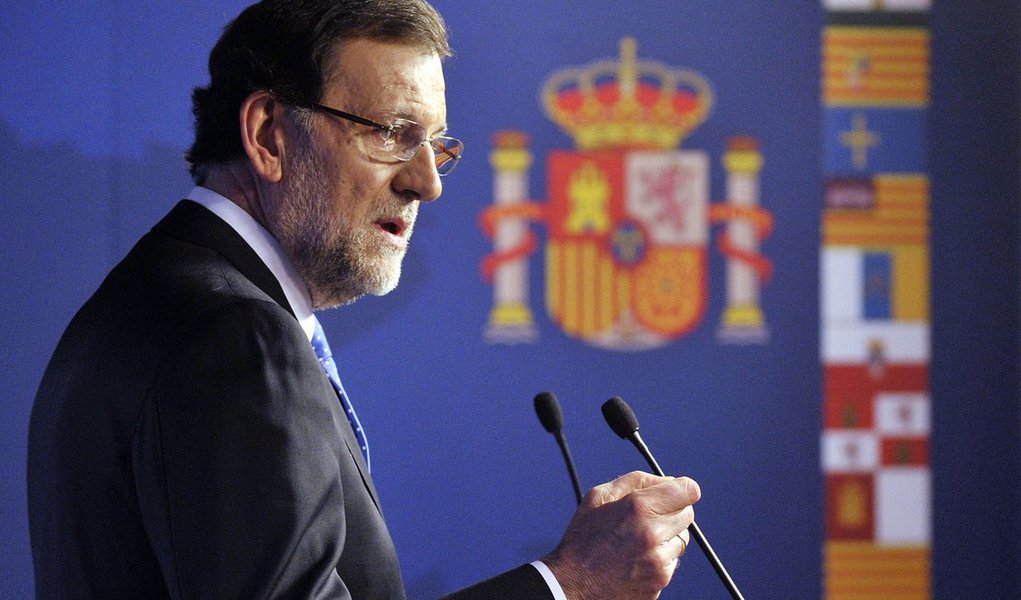 Premiê espanhol divulga declarações de impostos