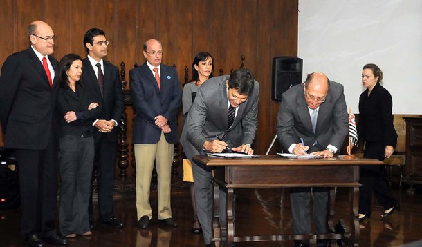 Alckmin e Haddad fazem paz em meio à guerra PT-PSDB
