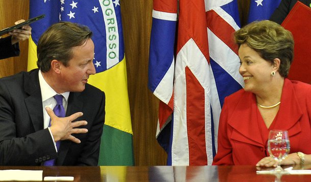 Dilma diz que Brasil faz sua parte para enfrentar a crise