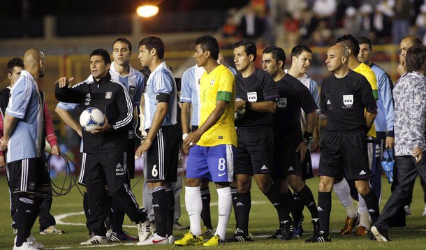 Superclássico das Américas não resiste a um apagão
