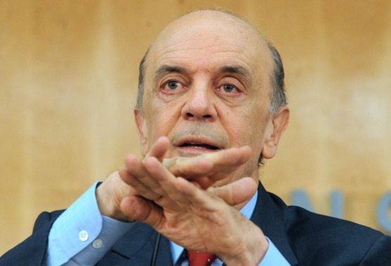 José Serra ficou, porque não tinha para onde ir