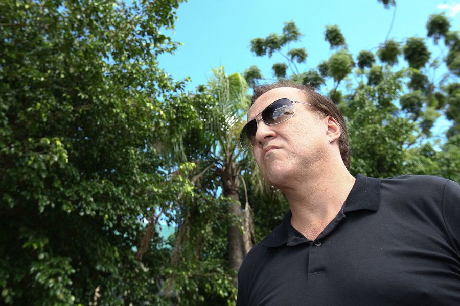 Cachoeira promete biografia bombástica