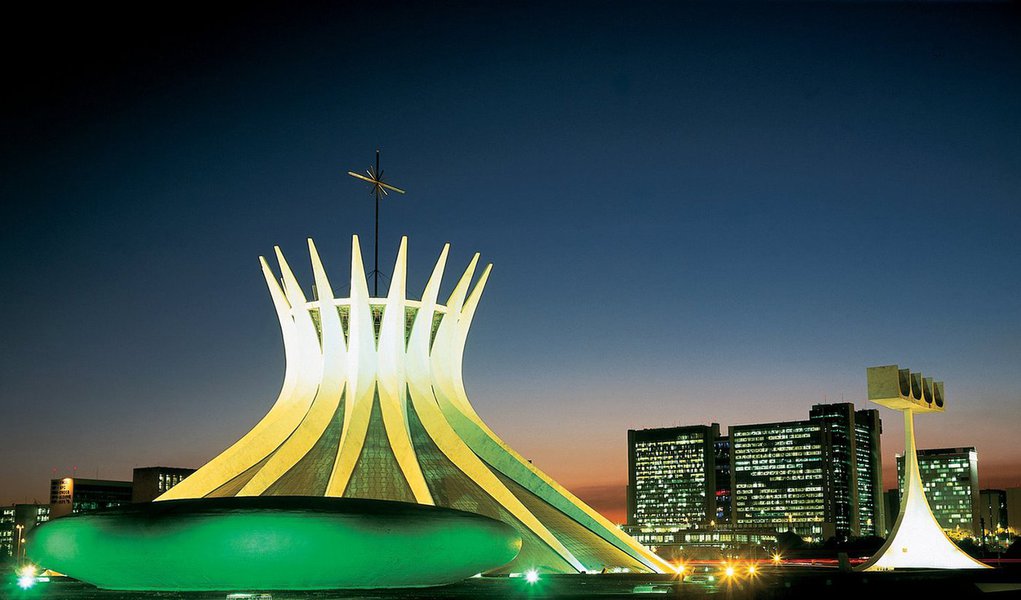Catedral - Brasília
Cathedral - Brasilia
Catedral - Brasilia
