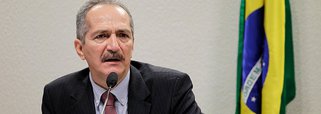 Rebelo descarta "elefantes brancos" após Copa