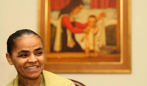 Para Marina, falta uma "marca ao governo Dilma"
