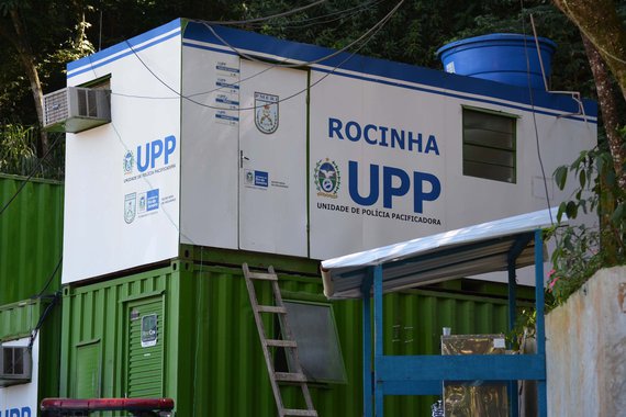 RIO DE JANEIRO,RJ,02.08.2013:FACHADA E C�MERAS/UPP DA ROCINHA/INVESTIGA��O CASO AMARILDO - Fachada e c�meras da Unidade de Pol�cia Pacificadora (UPP), no Bairro da Rocinha no Rio de Janeiro (RJ), nesta sexta-feira (02). Um pedreiro identificado como Amari