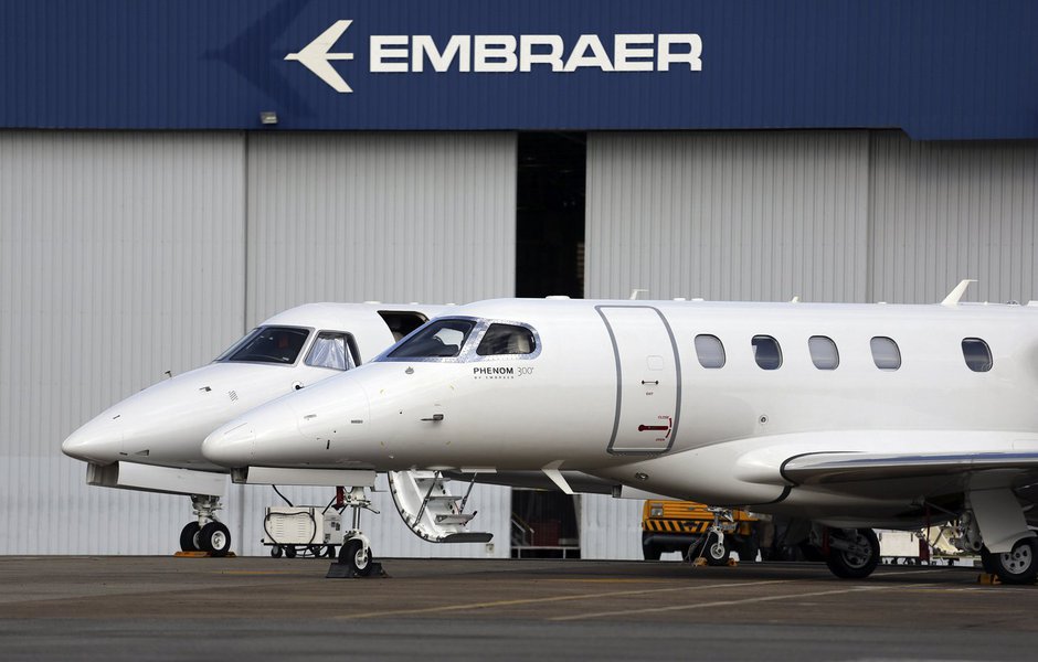 Embraer faz acordo de US$ 1,7 bi para venda de 40 jatos