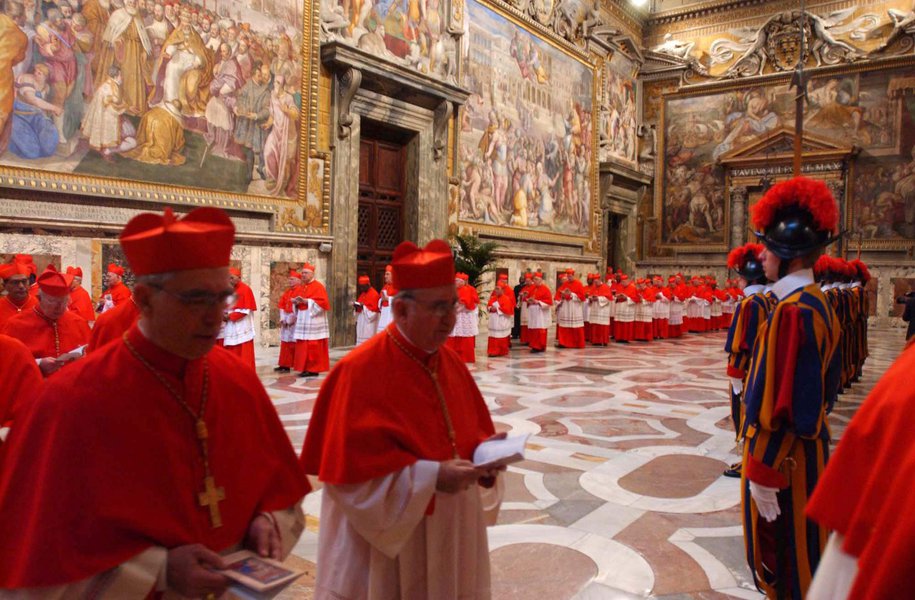 Cinco cardeais brasileiros participam do conclave