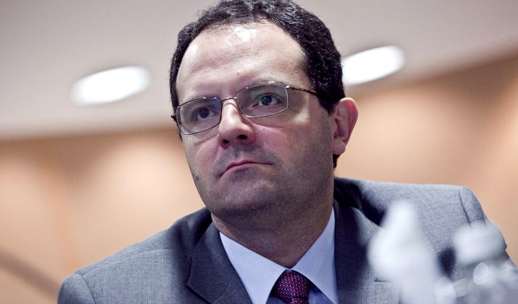 Brasil pode crescer 4,5% ao ano sem inflação