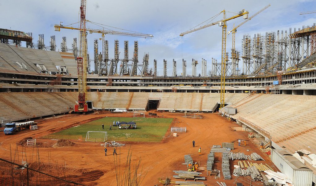 Copa vai emitir 11 milhões de toneladas de CO²