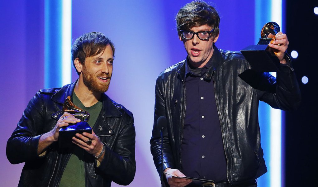 Black Keys leva 3 Grammys, em noite de muitos vencedores