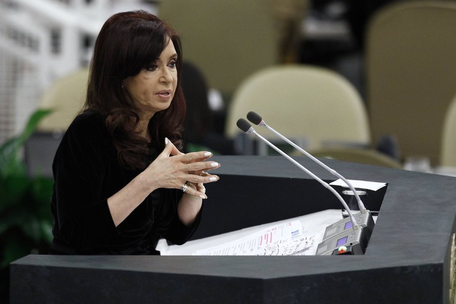 Argentina's President Cristina Fernandez de Kirchner addresses the 68th United Nations General Assembly at U.N. headquarters in New York, September 24, 2013. REUTERS/Eduardo Munoz (UNITED STATES - Tags: POLITICS)