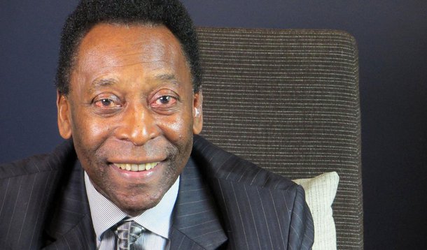Pelé recebe título honorífico por trabalho humanitário