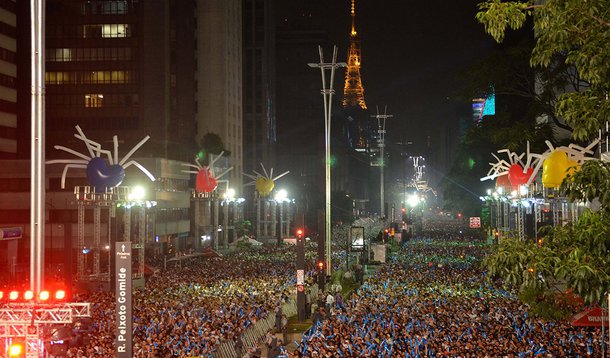 Dois milhões celebram 2013 na Avenida Paulista