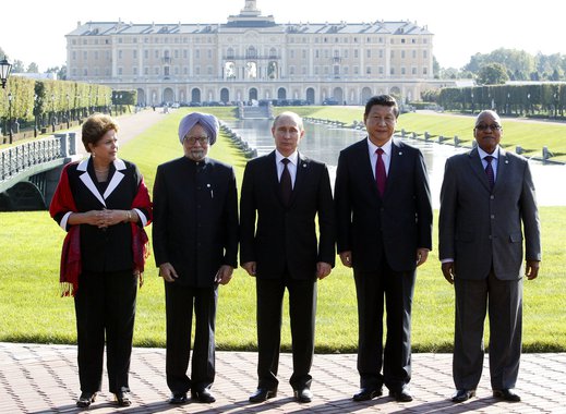 Brazil's President Dilma Rousseff, India's Prime Minister Manmohan Singh, Russia's President Vladimir Putin, China's President Xi Jinping and South African President Jacob Zuma (L-R) pose for a picture after a BRICS leaders' meeting at the G20 Summit in S