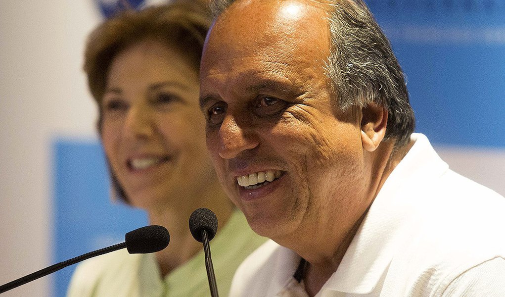 Rio, 05/10/2014. Campanha Pezão. Agenda: Coletiva de Pezão no Centro de Convenções do Hotel Windsor Flórida. Foto: Fernando Maia/Pezão 15