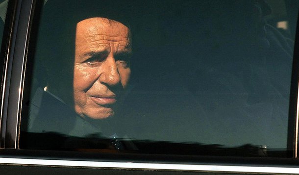 Justiça indicia Menem por explosão há 18 anos