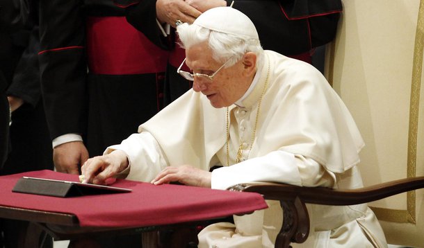Papa estreia no Twitter