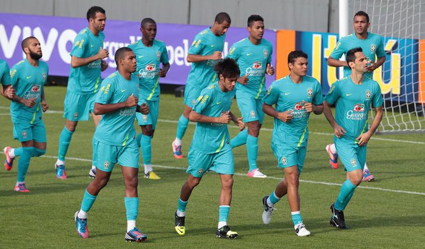 Seleção brasileira treina para amistoso desta quarta-feira