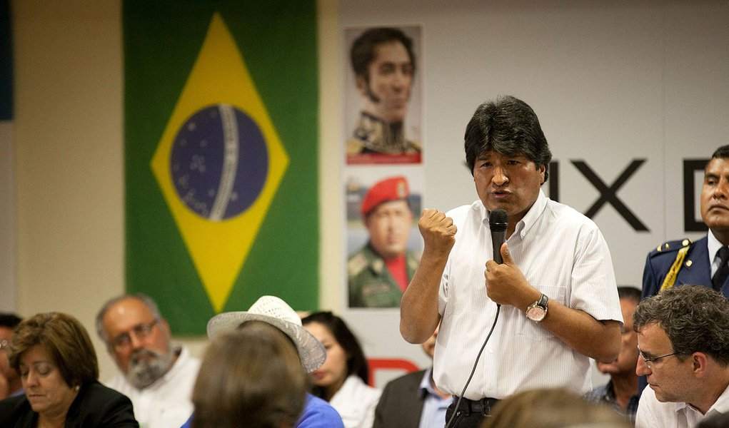 Morales pede união da América Latina pela 'descolonização'