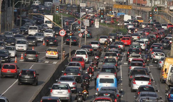 Oito em cada dez paulistanos acham o trânsito ruim 