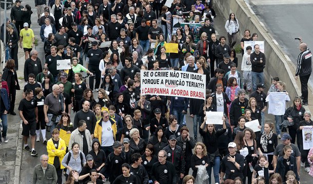Marcha contra impunidade reúne 2 mil em São Paulo