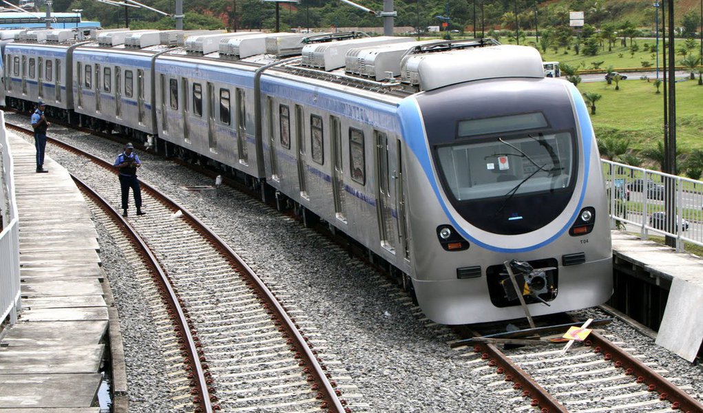 "Derrotado, PT freia metrô de Salvador"