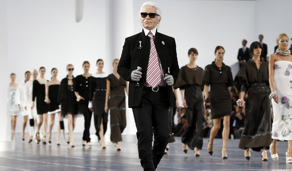 Lagerfeld chama Hollande de 'idiota' por elevar impostos