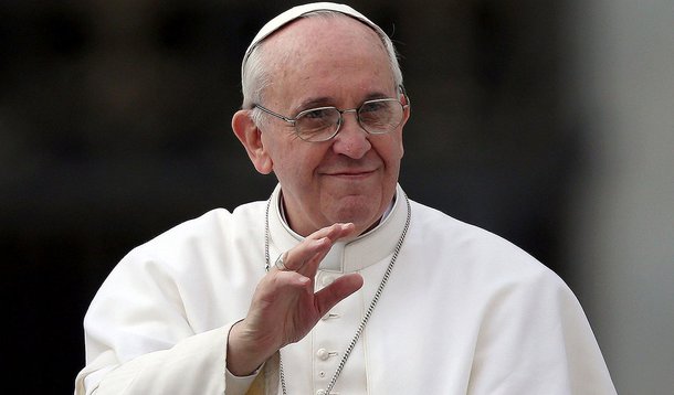 VATICAN CITY, VATICAN - MARCH 27:  Pope Francis waves to the crowd as he drives around St Peter's Square ahead of his first weekly general audience as pope on March 27, 2013 in Vatican City, Vatican. Pope Francis held his weekly general audience in St Pet