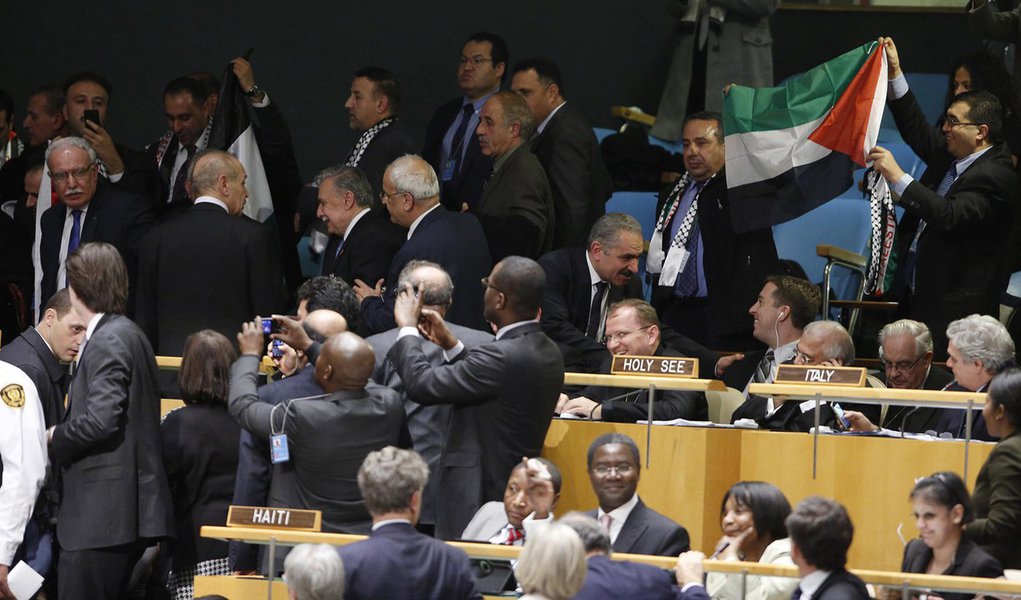 Palestina ganha status de Estado observador na ONU