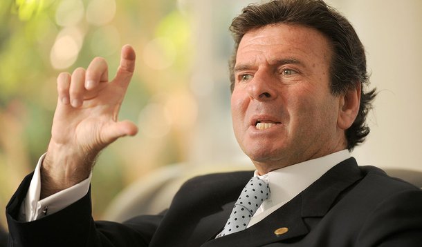 Estado: Fux deu vexame ao tirar da pauta auxilio-moradia