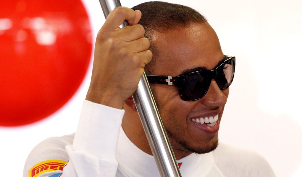 Hamilton garante pole em Monza com Massa em terceiro