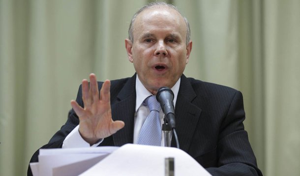 Mantega diz na França que inflação no Brasil não é “preocupante”