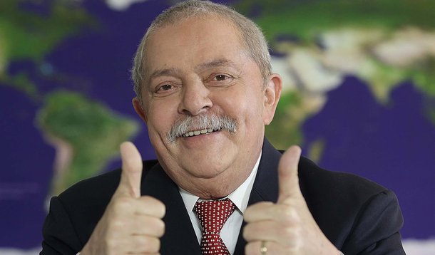 Lula pede voto para candidato do PCdoB