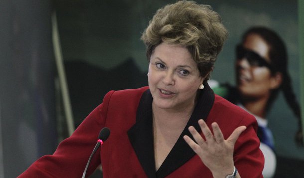 Dilma: Petrobras não se confunde com corrupção