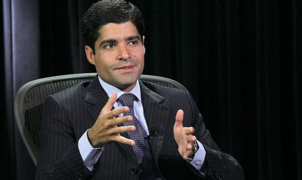 ACM recebe prefeitura com perda de R$ 136 mi por ano