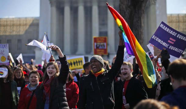 Supremo dos EUA dá vitória a defensores de união gay